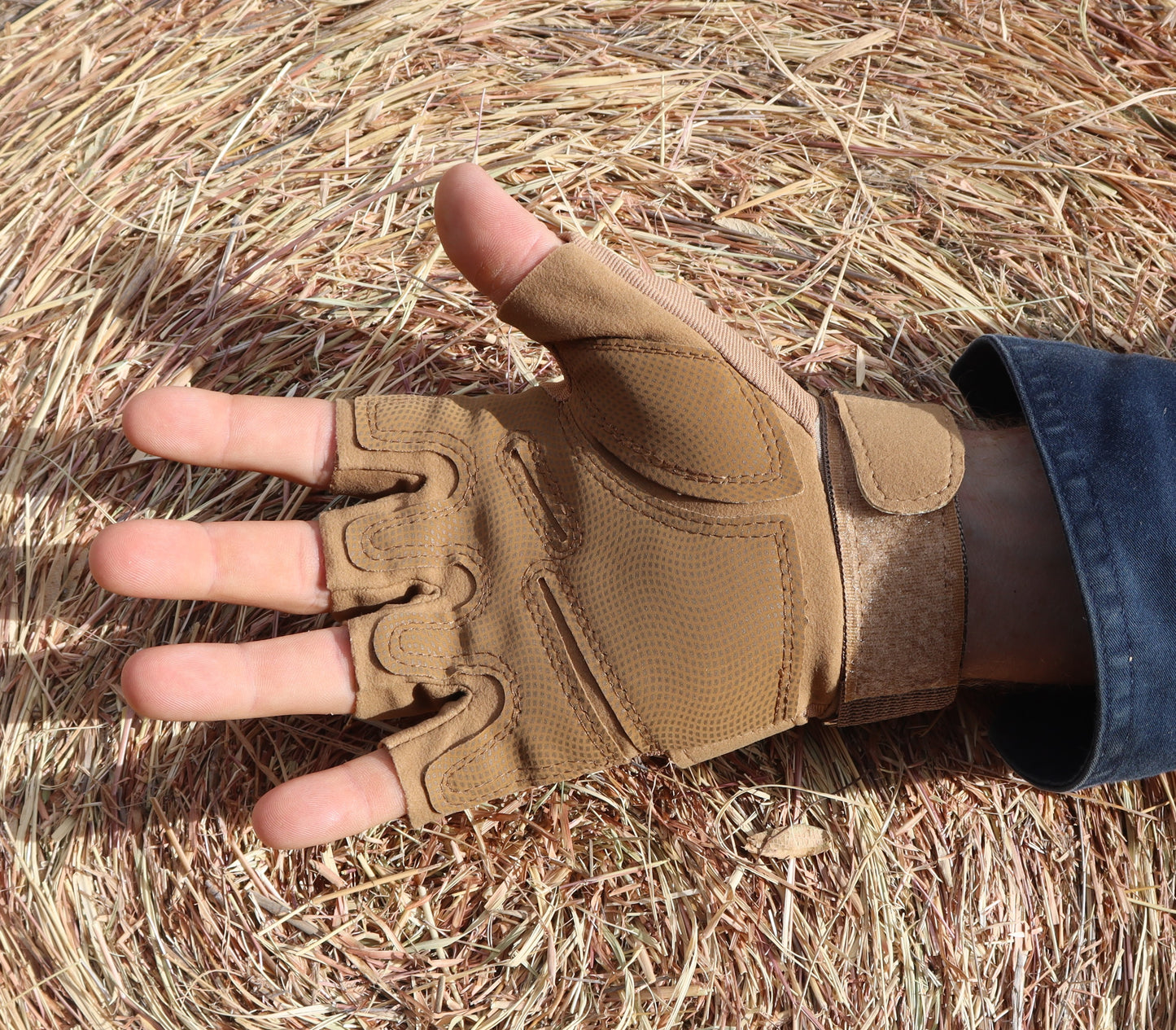 Heavy-Duty Tactical Gloves - brown 4