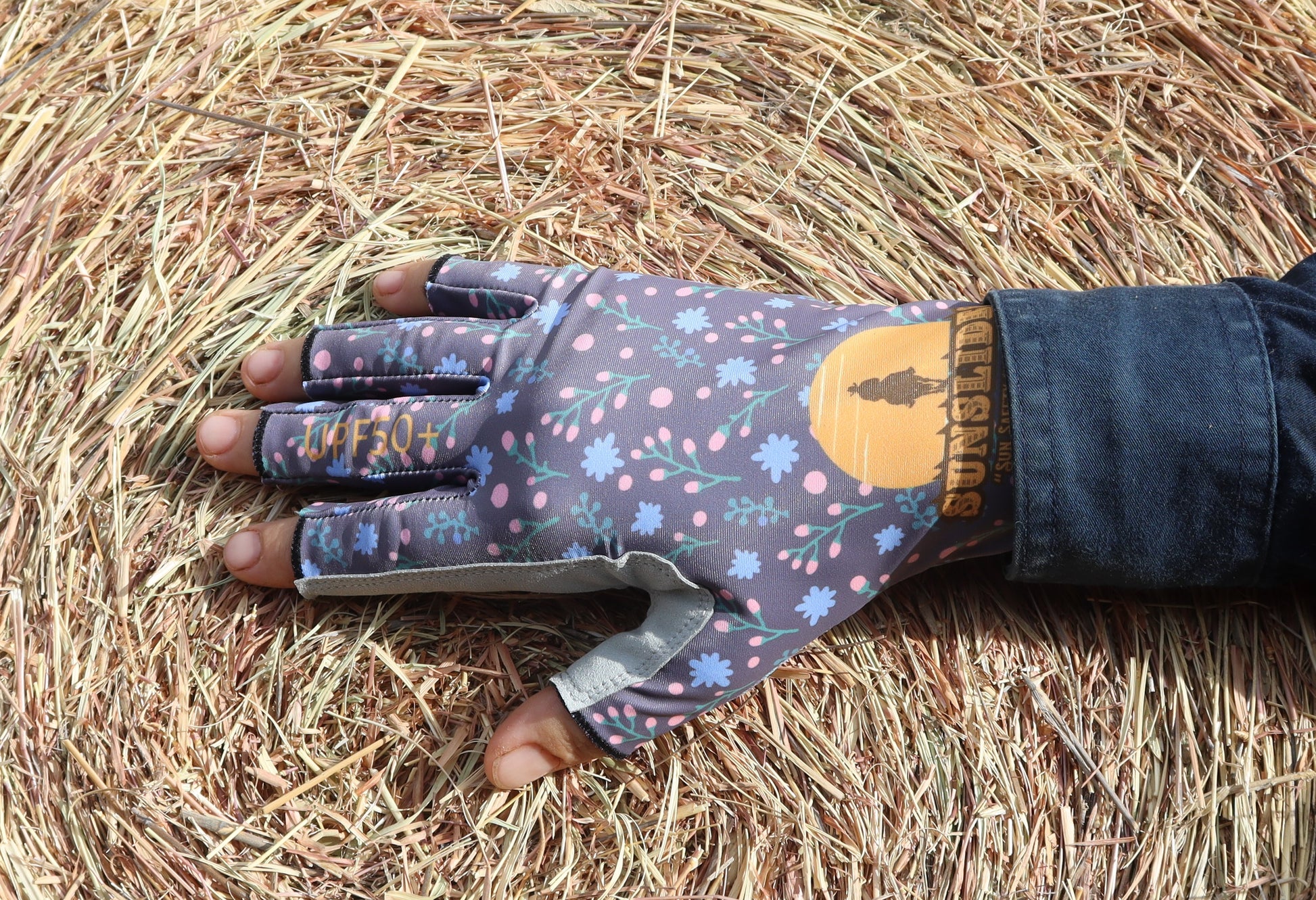 UPF50+ Sun Protection Gloves6